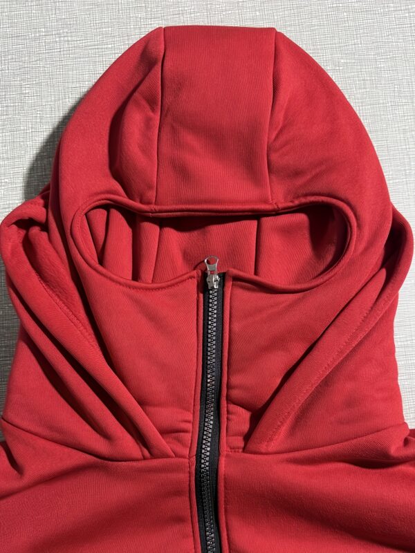 Sweat capuche rouge pour homme avec imprimé cassette rétro et crayon – Image 7