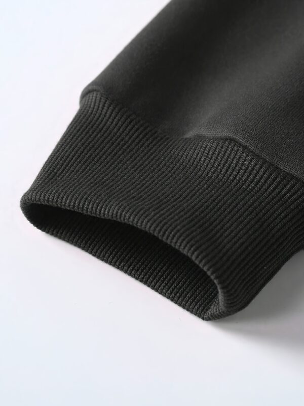 Sweat Homme à Capuche Noir avec Motif Masque – Image 5