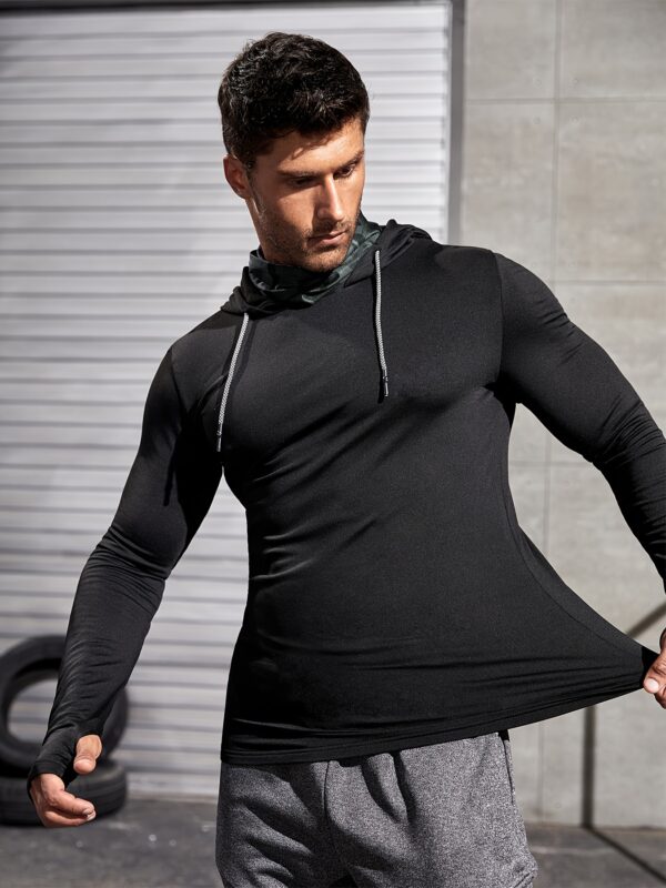 Pull-over sportif pour homme avec cagoule